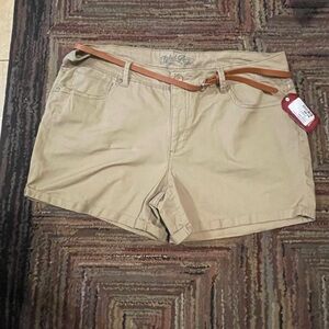Faded Glory Women's Khaki/ tan Pocket Cotton Casual Shorts Size 18